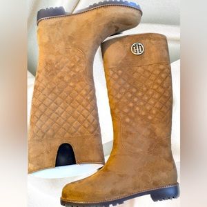 ✨NWB✨ Tommy Hilfiger Quilted Brown Suede Rain Boots